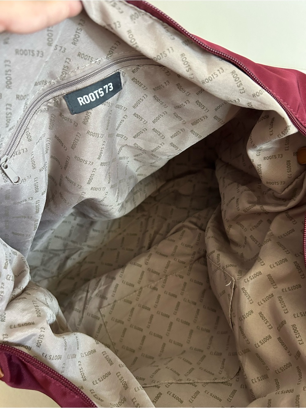 Roots 73 Burgundy Large Nylon Tote Bag with Tan Handles R4700 - Picture 5 of 7
